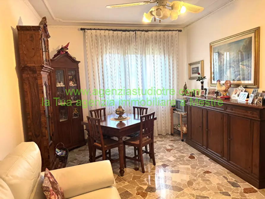 Immagine 5 di Appartamento in vendita  in Via Giovanni Gerlin 10 a Venezia