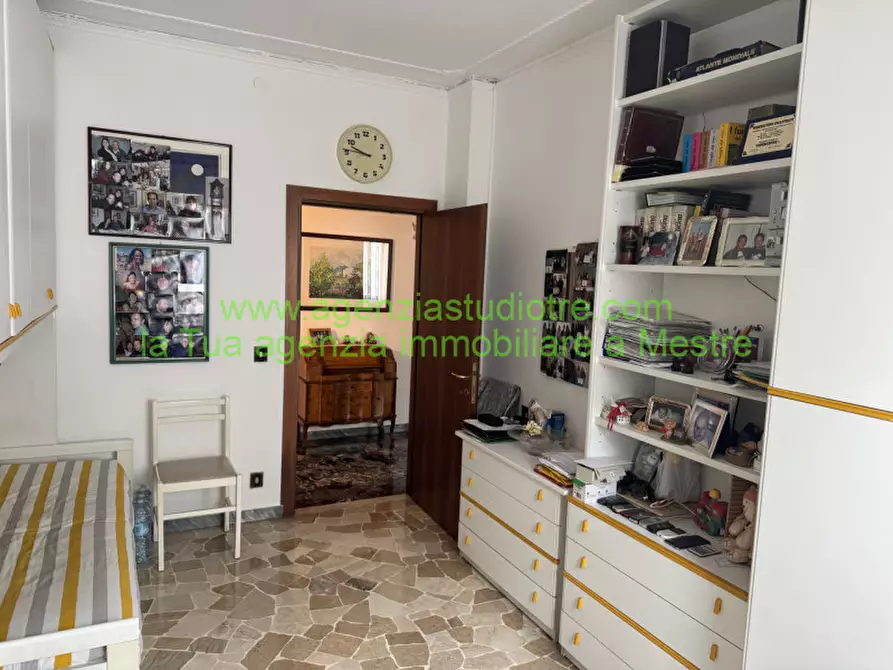 Immagine 11 di Appartamento in vendita  in Via Giovanni Gerlin 10 a Venezia