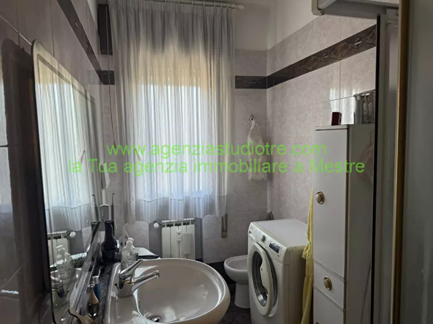 Immagine 18 di Appartamento in vendita  in Via Giovanni Gerlin 10 a Venezia