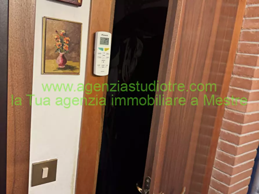 Immagine 19 di Appartamento in vendita  in Via Giovanni Gerlin 10 a Venezia