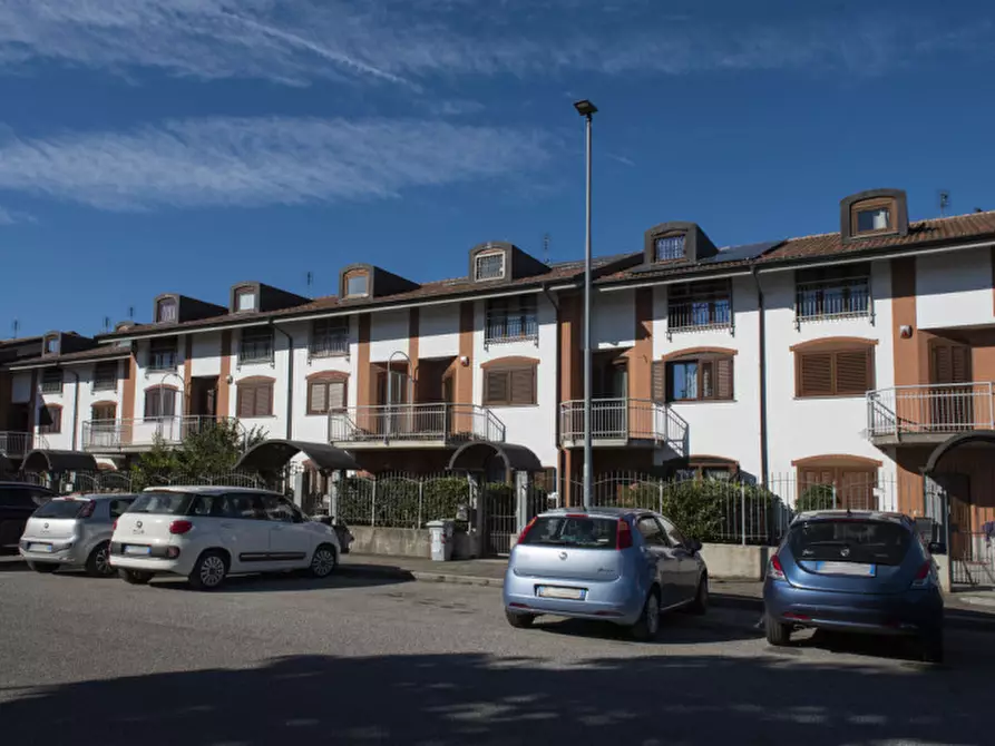 Immagine 2 di Villa in vendita  in Via Alessandro Volta 32 a Nichelino