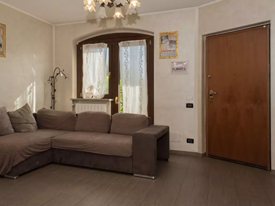 Immagine 6 di Villa in vendita  in Via Alessandro Volta 32 a Nichelino