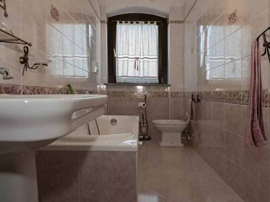 Immagine 24 di Villa in vendita  in Via Alessandro Volta 32 a Nichelino