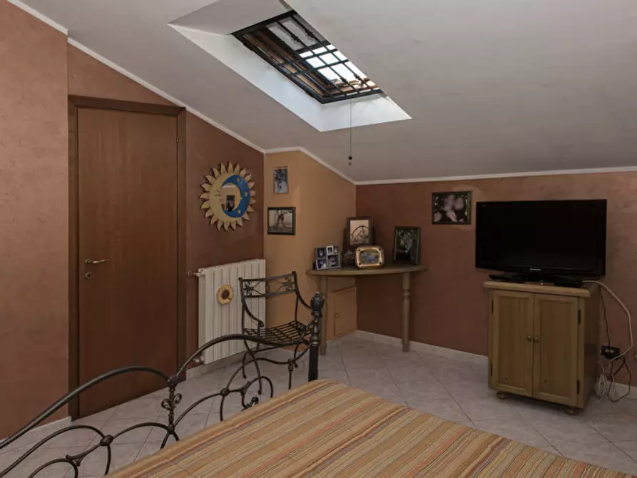 Immagine 29 di Villa in vendita  in Via Alessandro Volta 32 a Nichelino