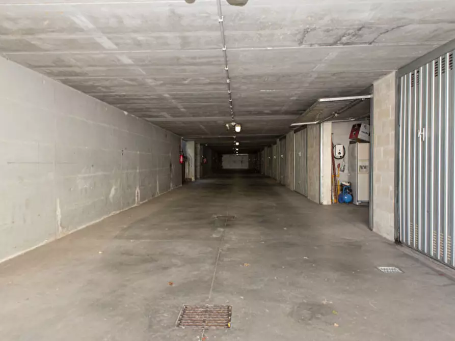 Immagine 43 di Villa in vendita  in Via Alessandro Volta 32 a Nichelino