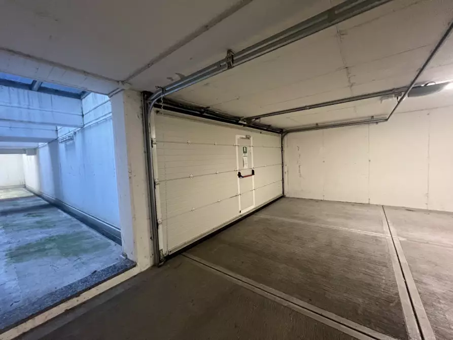 Immagine 6 di Garage in vendita  in Via padre Eusebio Chini a Trento