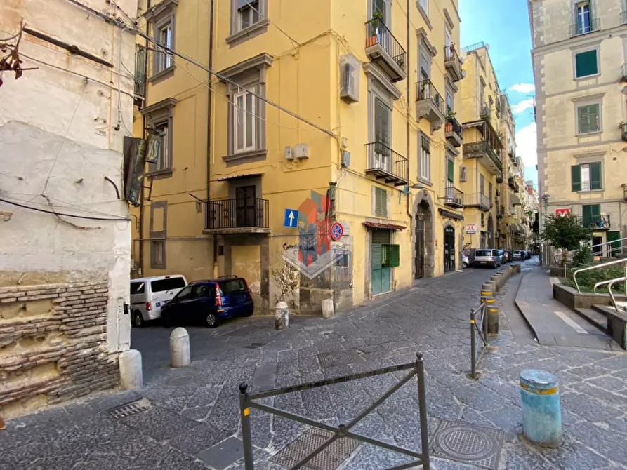 Immagine 5 di Appartamento in vendita  in PIAZZA MONTECALVARIO a Napoli