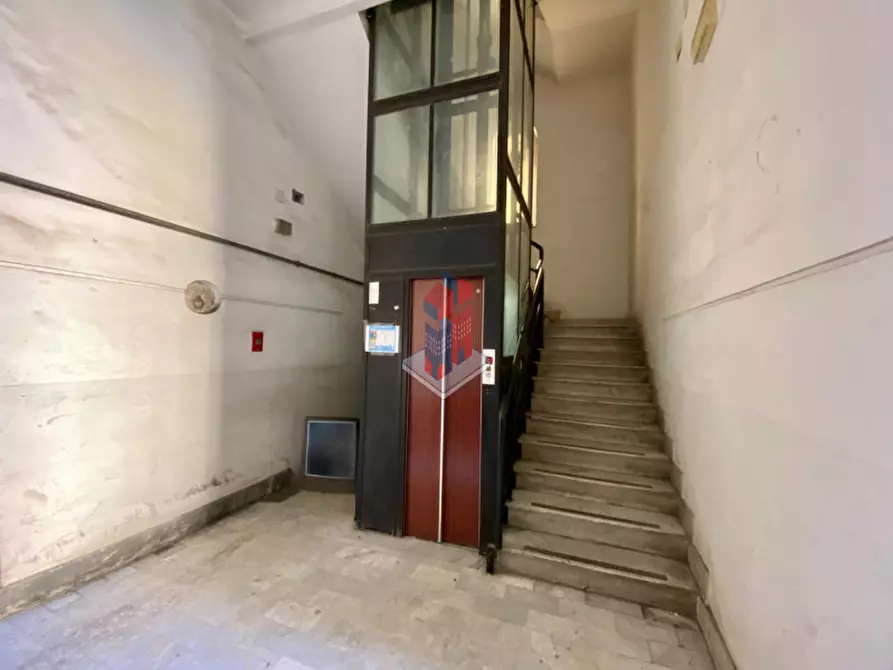 Immagine 7 di Appartamento in vendita  in PIAZZA MONTECALVARIO a Napoli