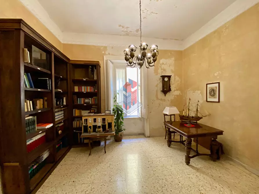 Immagine 11 di Appartamento in vendita  in PIAZZA MONTECALVARIO a Napoli