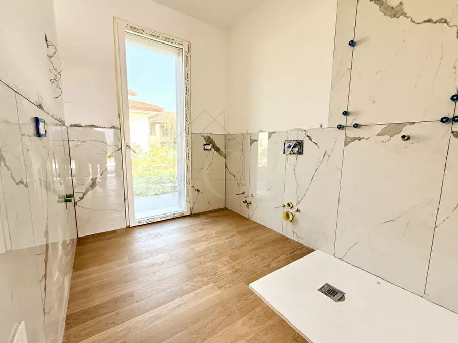 Immagine 11 di Villa in vendita  a Abano Terme