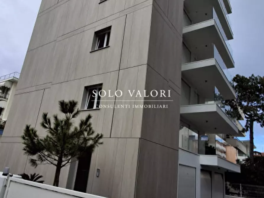 Immagine 42 di Appartamento in vendita  in Piazza Brescia a Jesolo