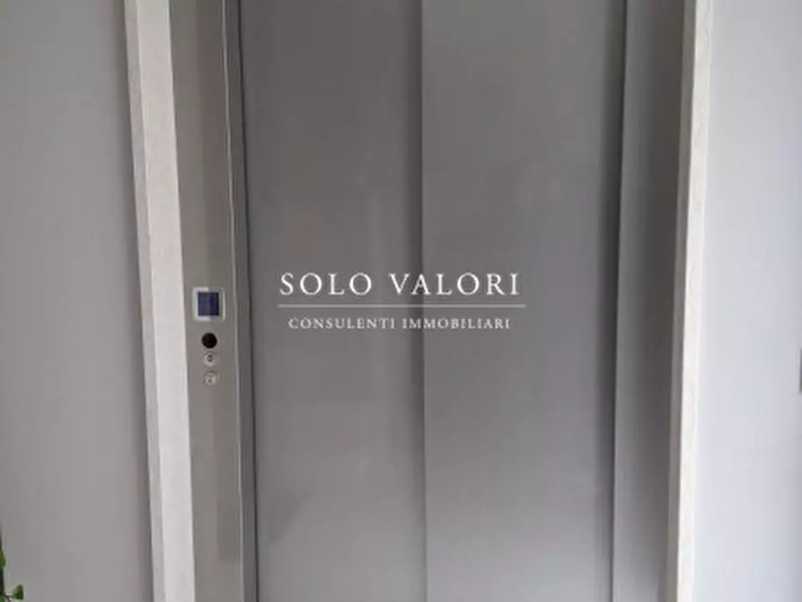 Immagine 48 di Appartamento in vendita  in Piazza Brescia a Jesolo