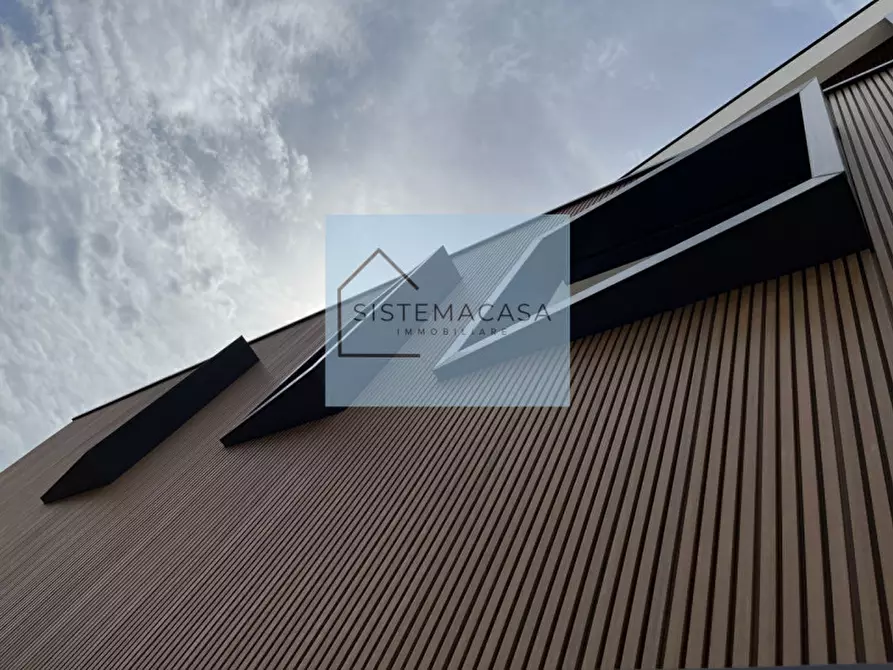 Immagine 5 di Appartamento in vendita  in Viale Alfredo Oriani a Cervia