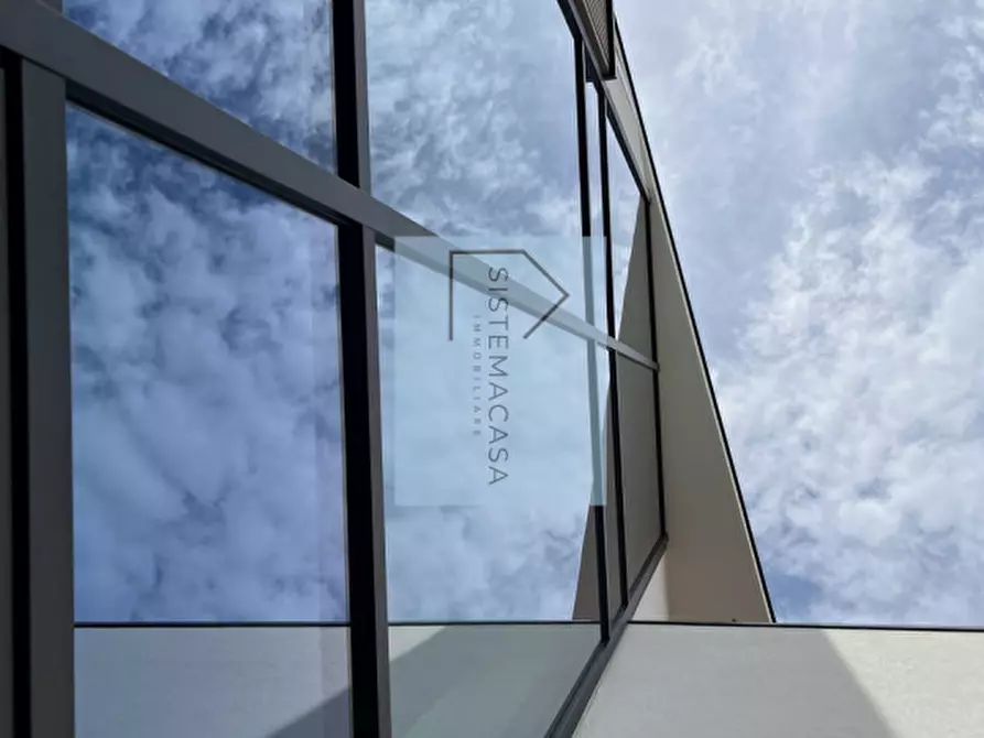 Immagine 6 di Appartamento in vendita  in Viale Alfredo Oriani a Cervia