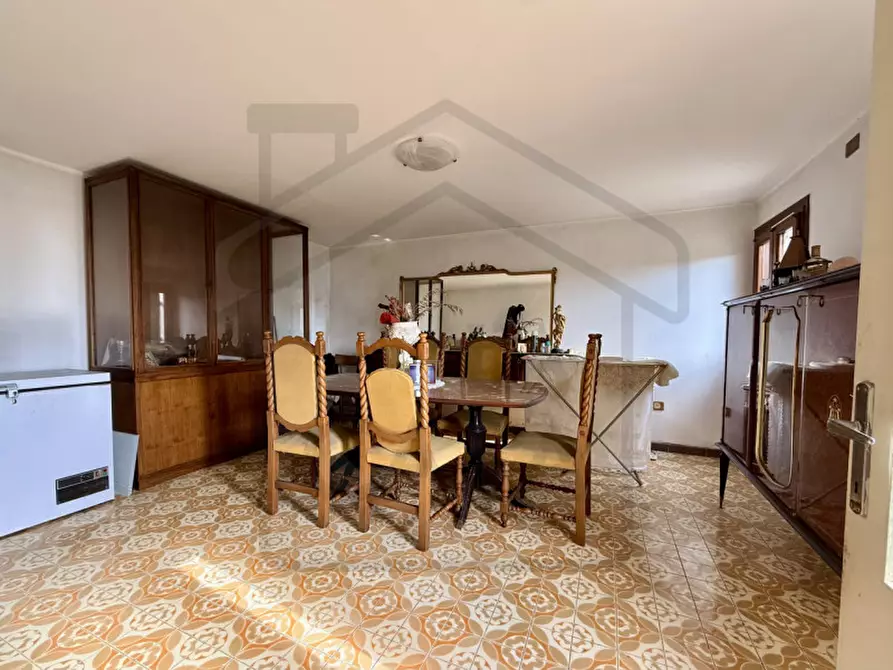 Immagine 3 di Casa trifamiliare in vendita  in Via Palù Superiore a Pernumia