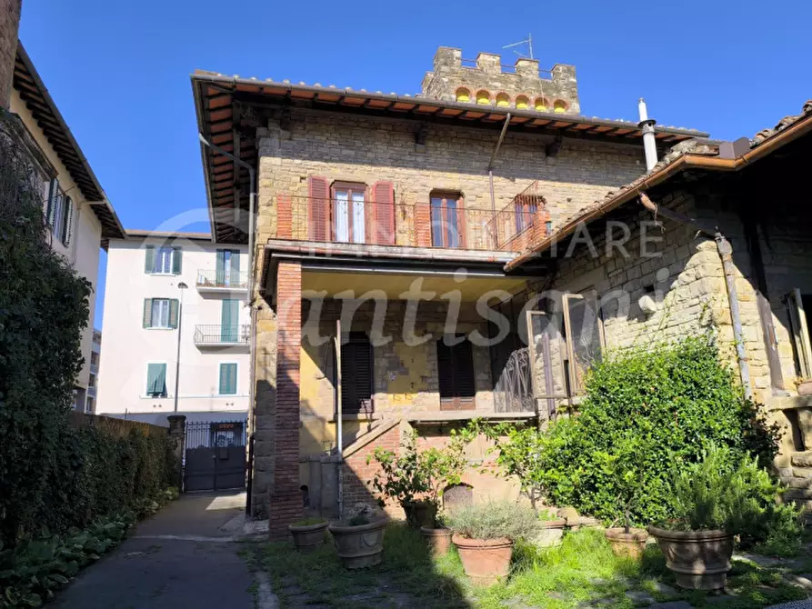 Immagine 2 di Villa in vendita  in Via della Panche a Firenze