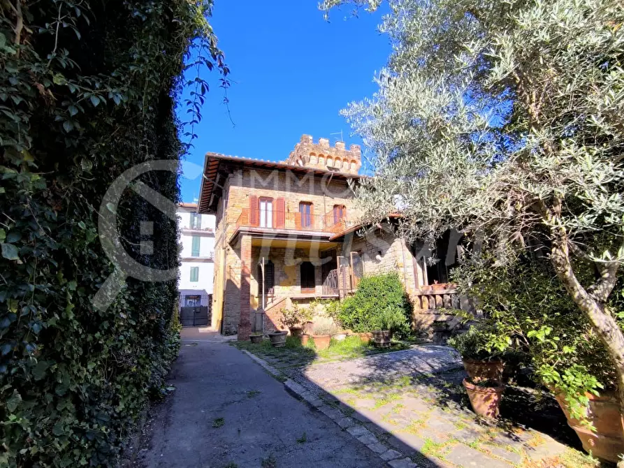 Immagine 23 di Villa in vendita  in Via della Panche a Firenze