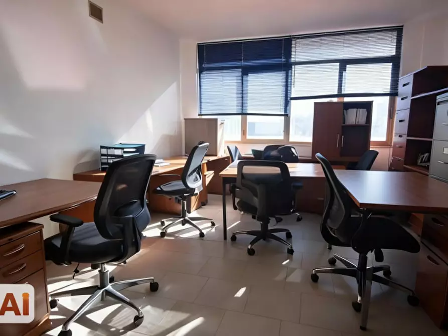 Immagine 13 di Ufficio in vendita  a Quartu Sant'elena