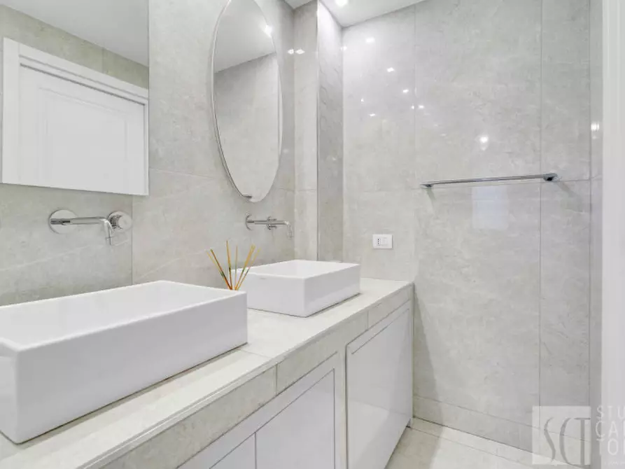 Immagine 25 di Appartamento in vendita  in Via Giovanni Boccacio, 15a a Milano