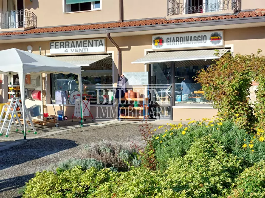 Immagine 3 di Negozio in affitto  in Viale della Repubblica a Sandrigo