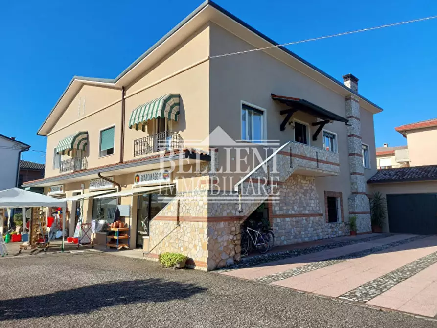 Immagine 4 di Negozio in affitto  in Viale della Repubblica a Sandrigo