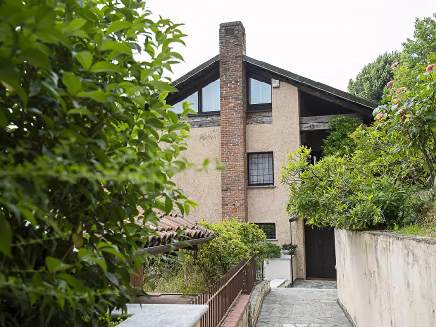 Immagine 1 di Villa in vendita  in Via Aubert a Pino Torinese