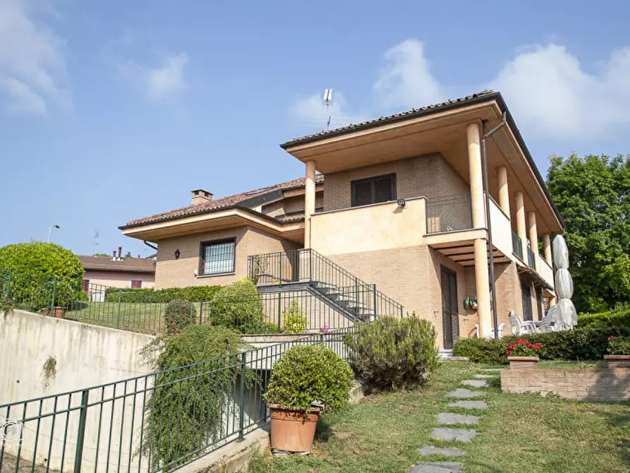 Immagine 5 di Villa in vendita  in VIA GALLIERA a Pino Torinese