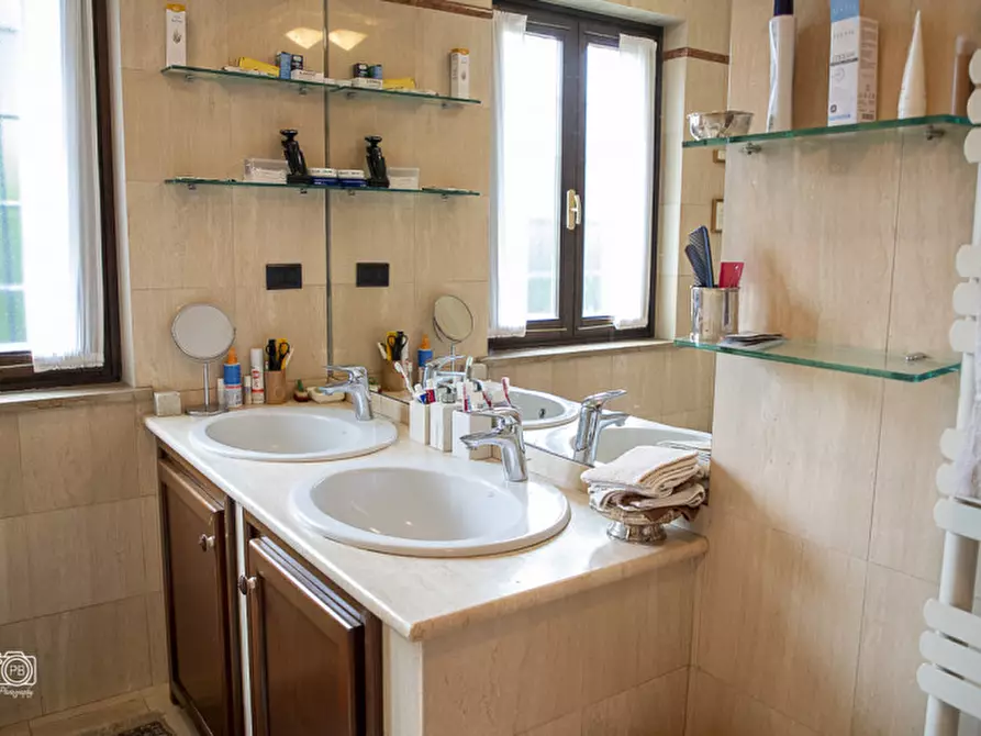 Immagine 41 di Villa in vendita  in VIA GALLIERA a Pino Torinese