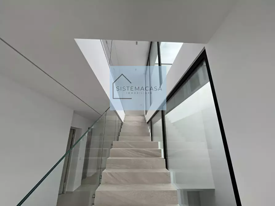 Immagine 8 di Appartamento in vendita  in Viale Alfredo Oriani a Cervia