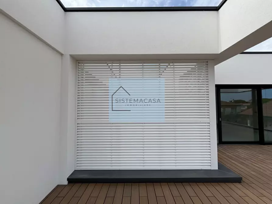 Immagine 26 di Appartamento in vendita  in Viale Alfredo Oriani a Cervia