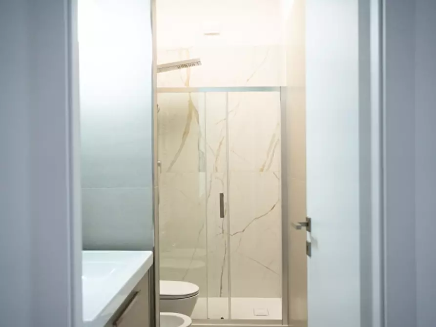 Immagine 18 di Appartamento in vendita  in Via Sangro 22 a Pescara