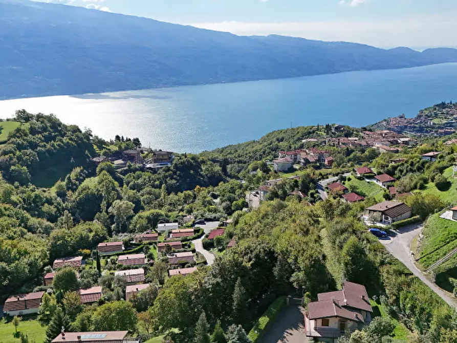 Immagine 1 di Casa indipendente in vendita  in Via don Bosco a Tignale