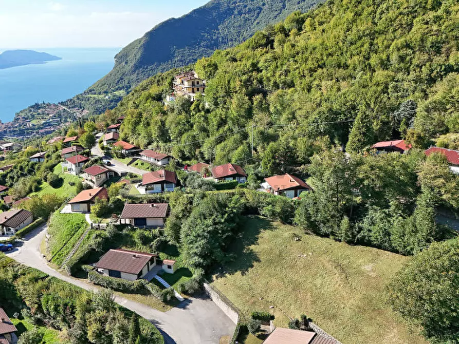 Immagine 26 di Casa indipendente in vendita  in Via don Bosco a Tignale