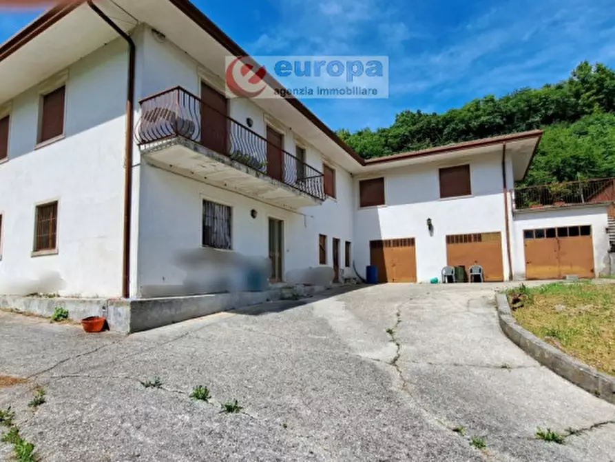 Immagine 1 di Rustico / casale in vendita  a Villaga