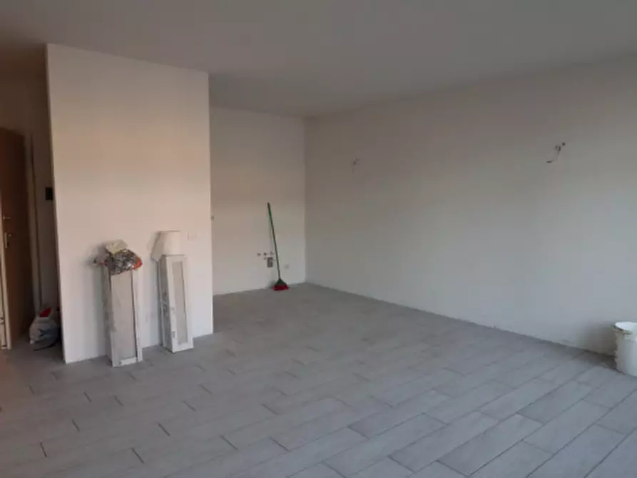 Immagine 8 di Appartamento in vendita  in via Pascoli a Montevarchi