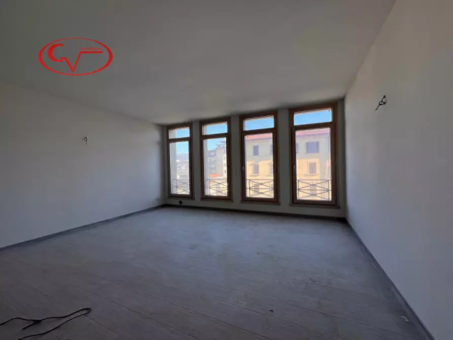 Immagine 11 di Appartamento in vendita  in via Pascoli a Montevarchi