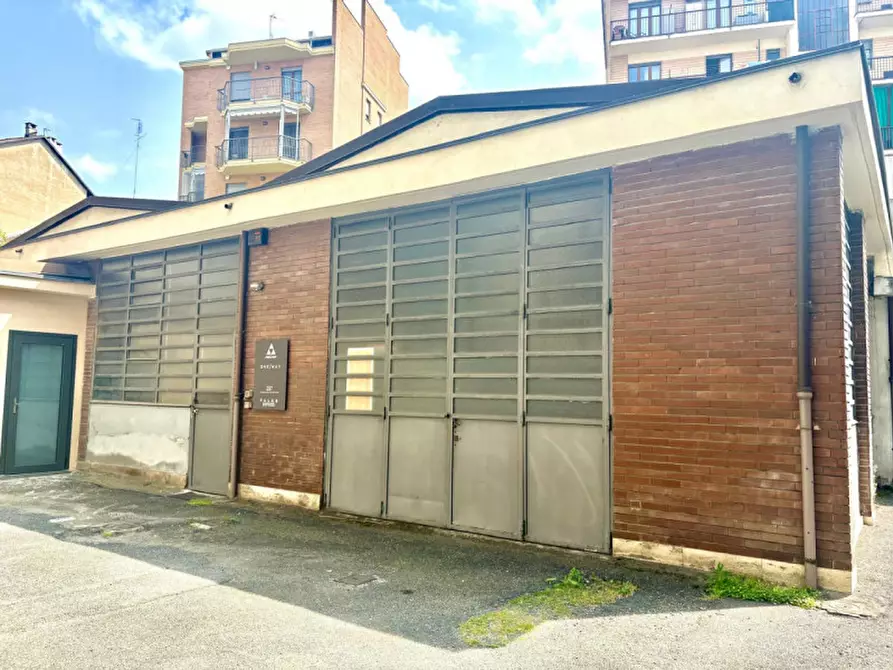 Immagine 2 di Negozio in affitto  in Corso Lecce 26/BIS a Torino