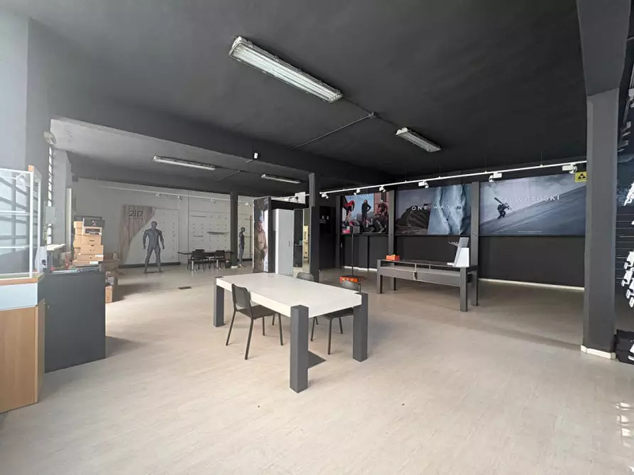 Immagine 6 di Negozio in affitto  in Corso Lecce 26/BIS a Torino