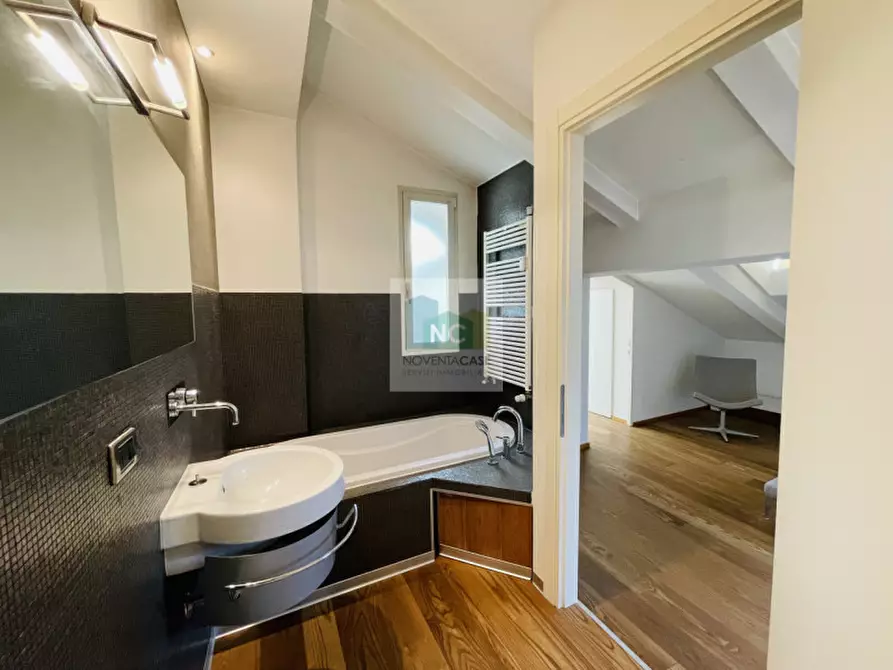 Immagine 41 di Appartamento in vendita  in via jacopo crescini 108 a Padova