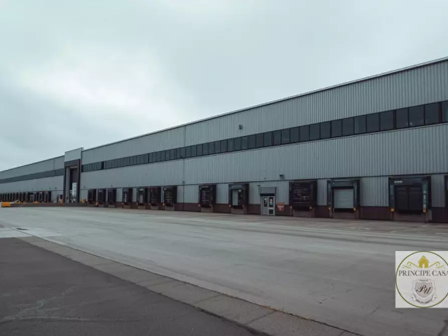 Immagine 2 di Capannone industriale in vendita  in Via Nazionale a Stanghella