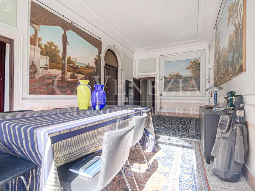 Immagine 8 di Appartamento in vendita  a Venezia