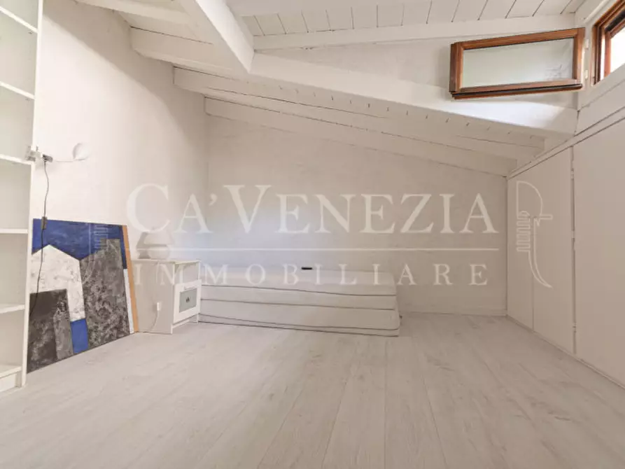Immagine 13 di Appartamento in vendita  a Venezia