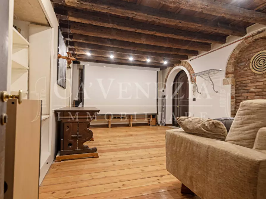 Immagine 18 di Appartamento in vendita  a Venezia