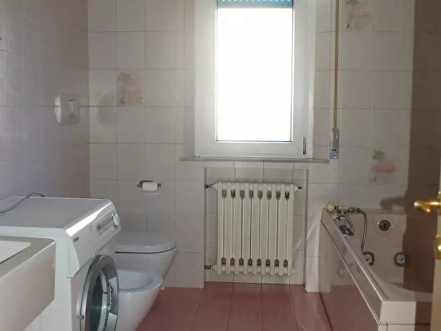 Immagine 12 di Appartamento in vendita  a Rimini