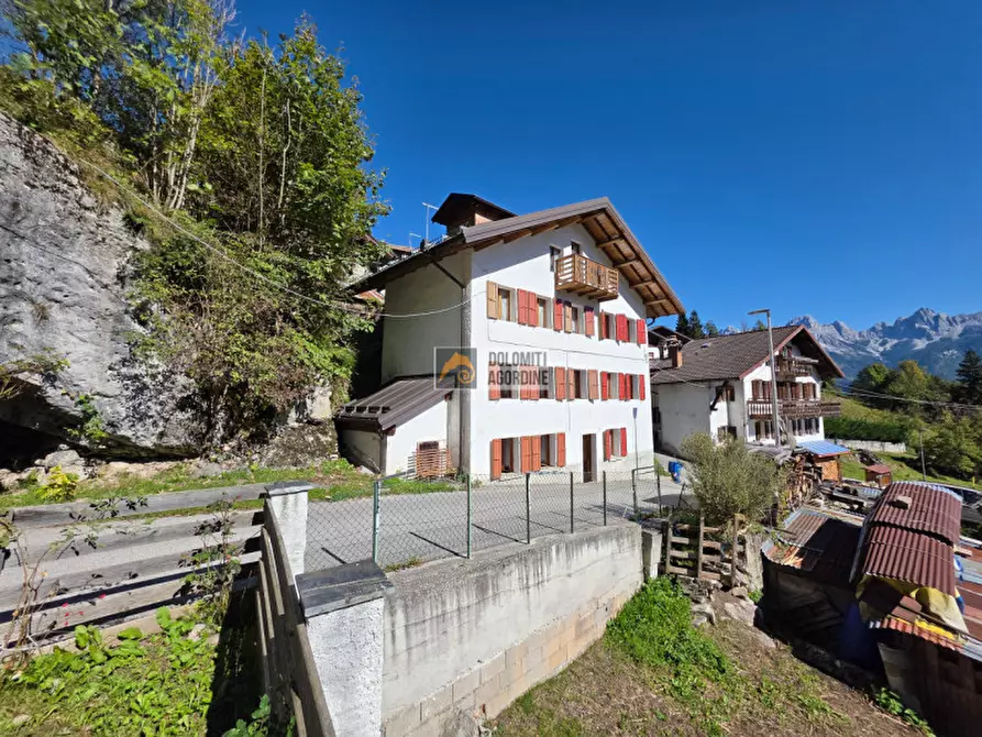 Immagine 1 di Casa indipendente in vendita  in Via Struz a Voltago Agordino