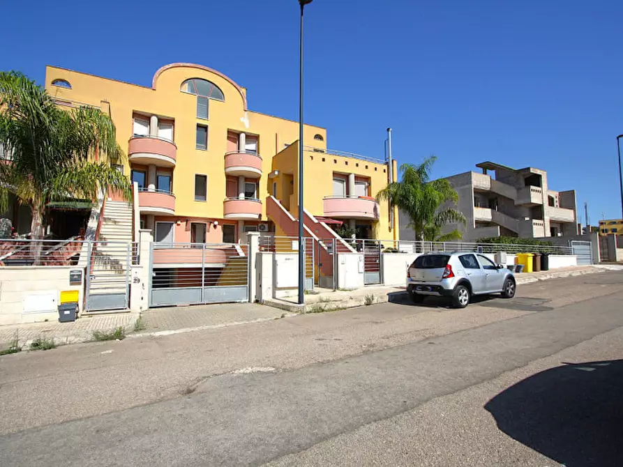 Immagine 2 di Appartamento in vendita  in Via Giovanni Paolo II a Parabita