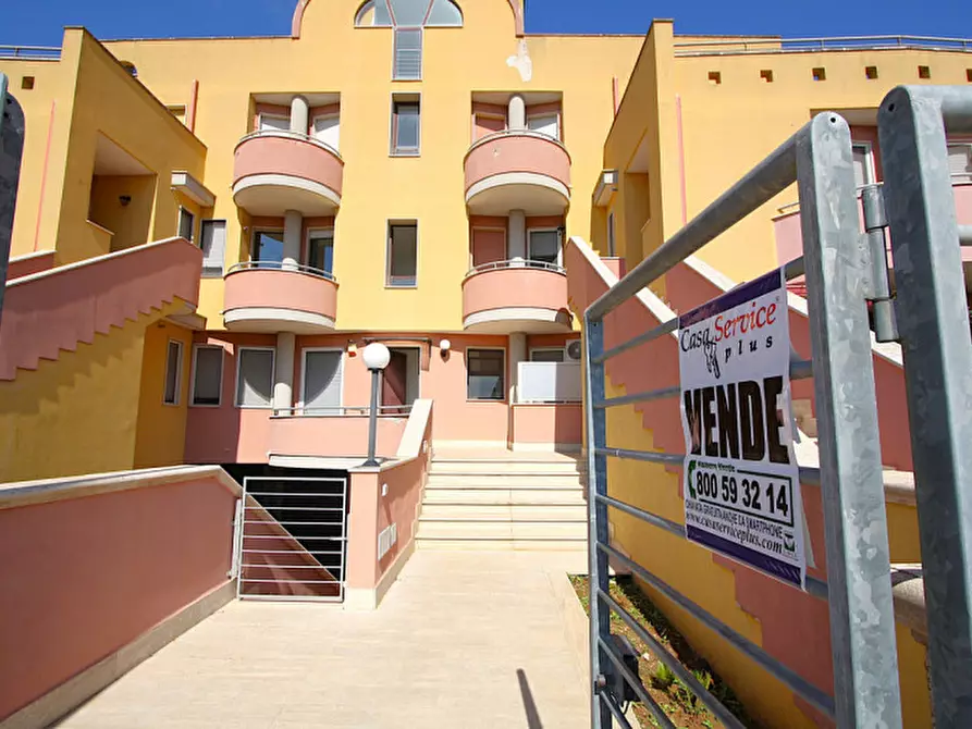 Immagine 6 di Appartamento in vendita  in Via Giovanni Paolo II a Parabita