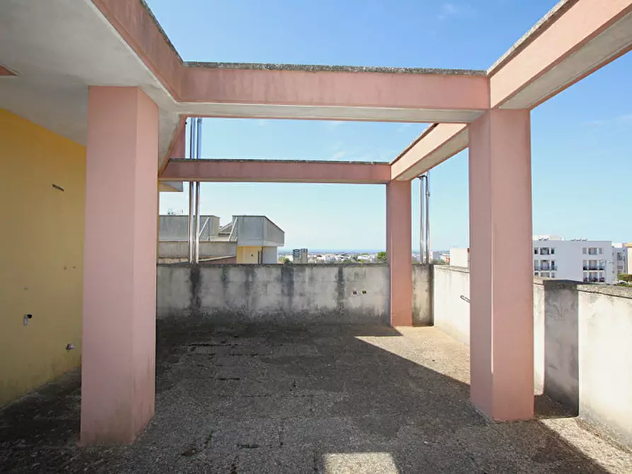 Immagine 10 di Appartamento in vendita  in Via Giovanni Paolo II a Parabita