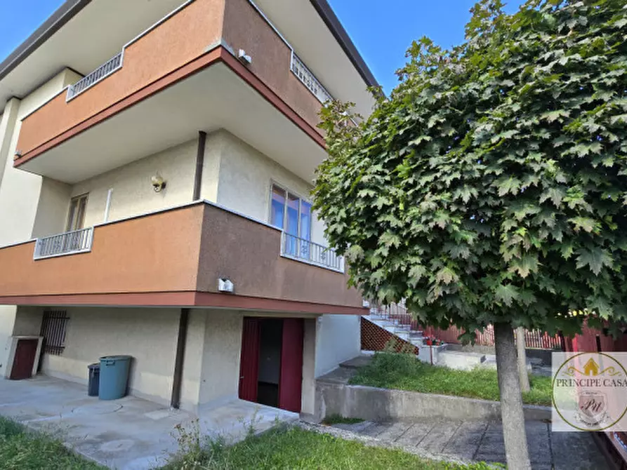 Immagine 37 di Casa bifamiliare in vendita  in via Taddeo d'Este a Este