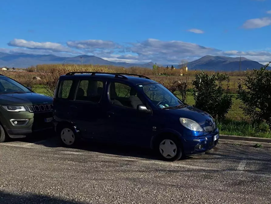 Immagine 2 di Posto auto in vendita  in La Madonnina - Via Guido Mamoli, N. snc a Campi Bisenzio